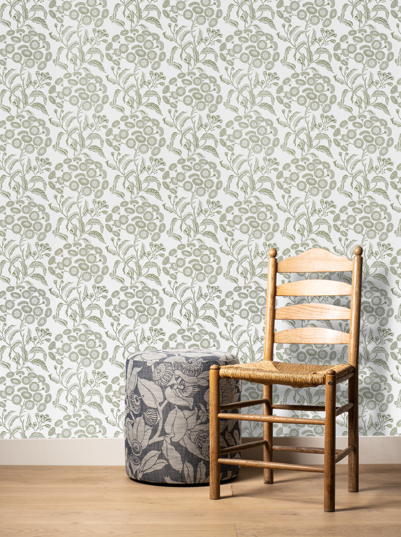 Angophora Green/White Wallpaper