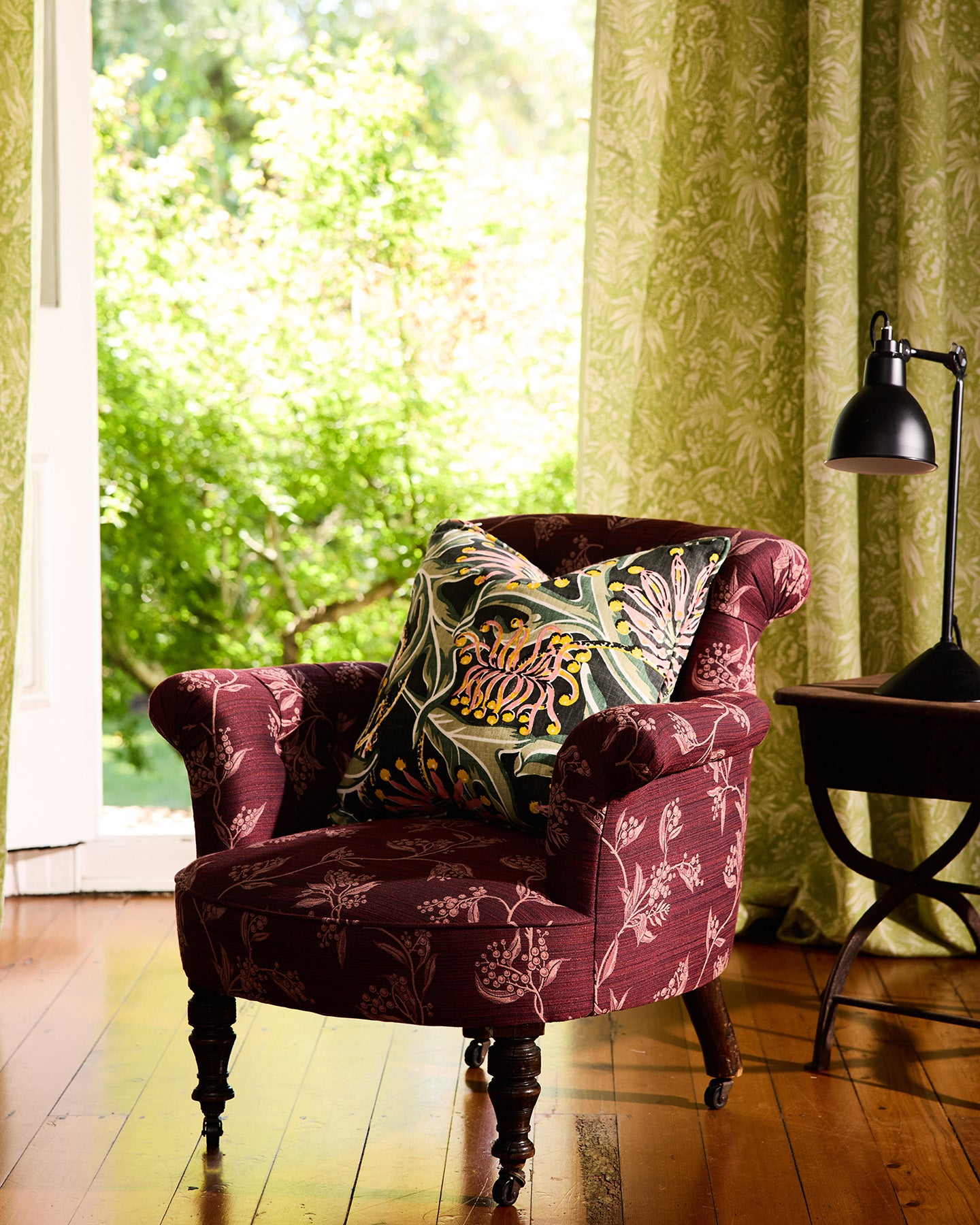 Utopia Goods Palm Grove Green Furnishing Linen: green botanical wallpaper with palm leaf pattern in elegant living room setting