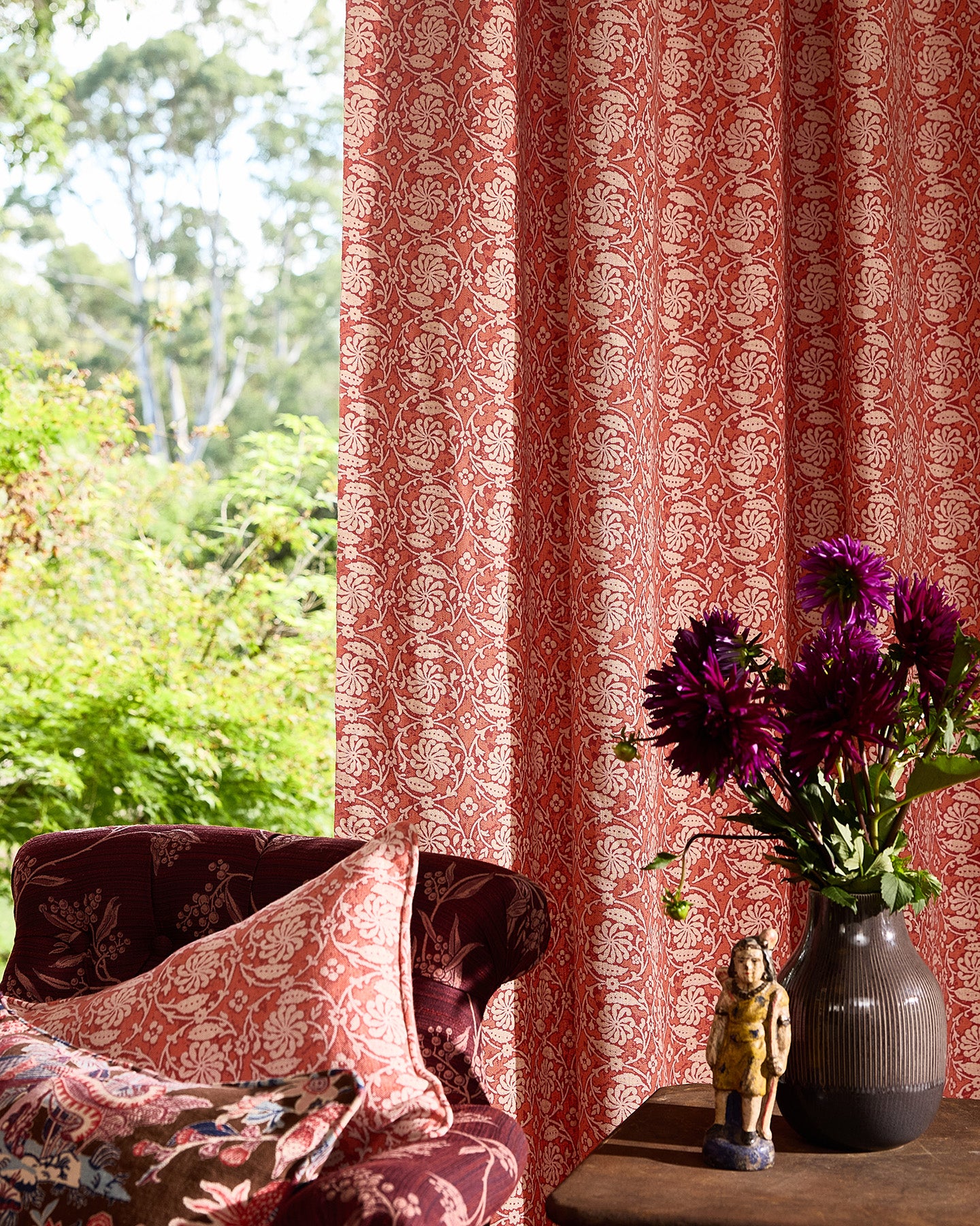 Pinwheel Coral Furnishing Linen