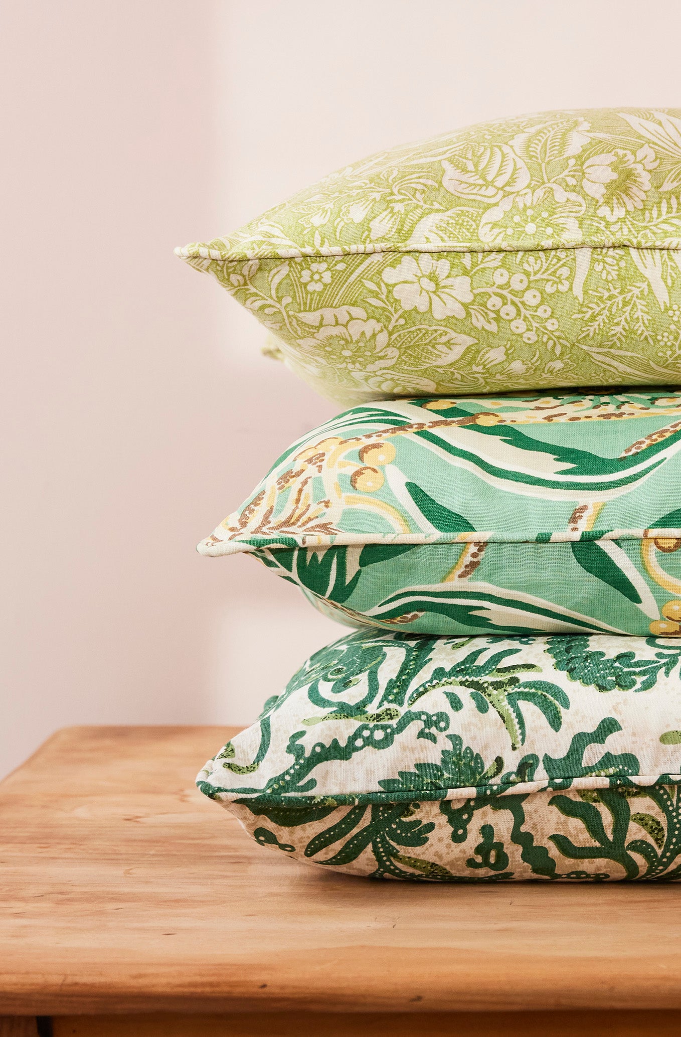 Palm Grove Green Medium Cushion Cover