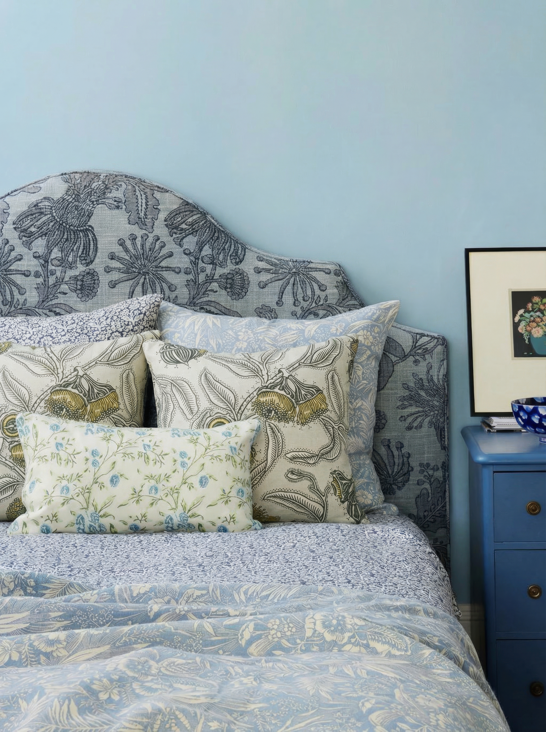 Youngiana Grey Medium Cushion Cover