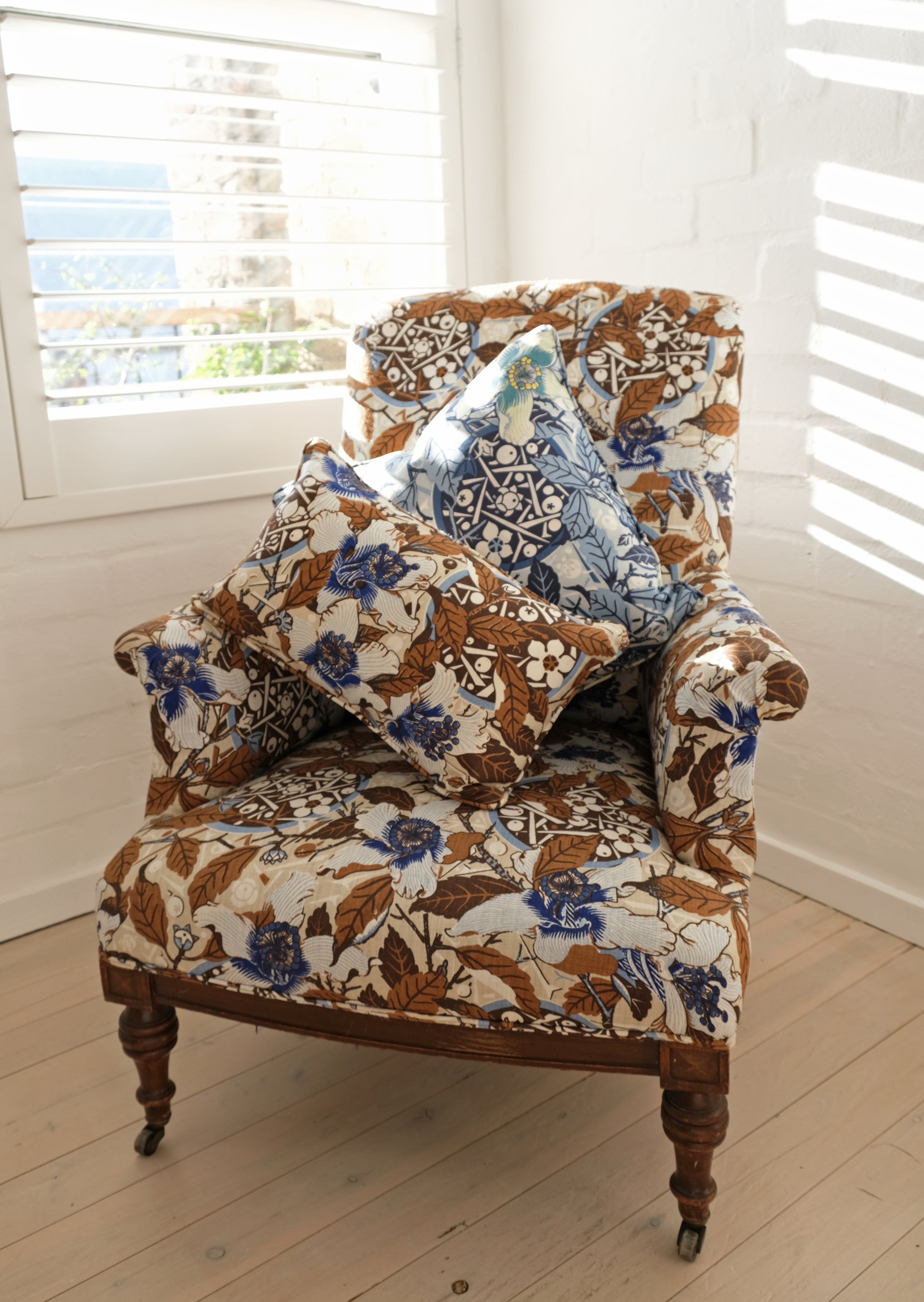 Native Hibiscus Coffee Furnishing Linen